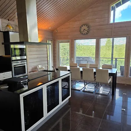 Palace - 16 Hloe, Luoteis-himos Ski-inout Villa *
